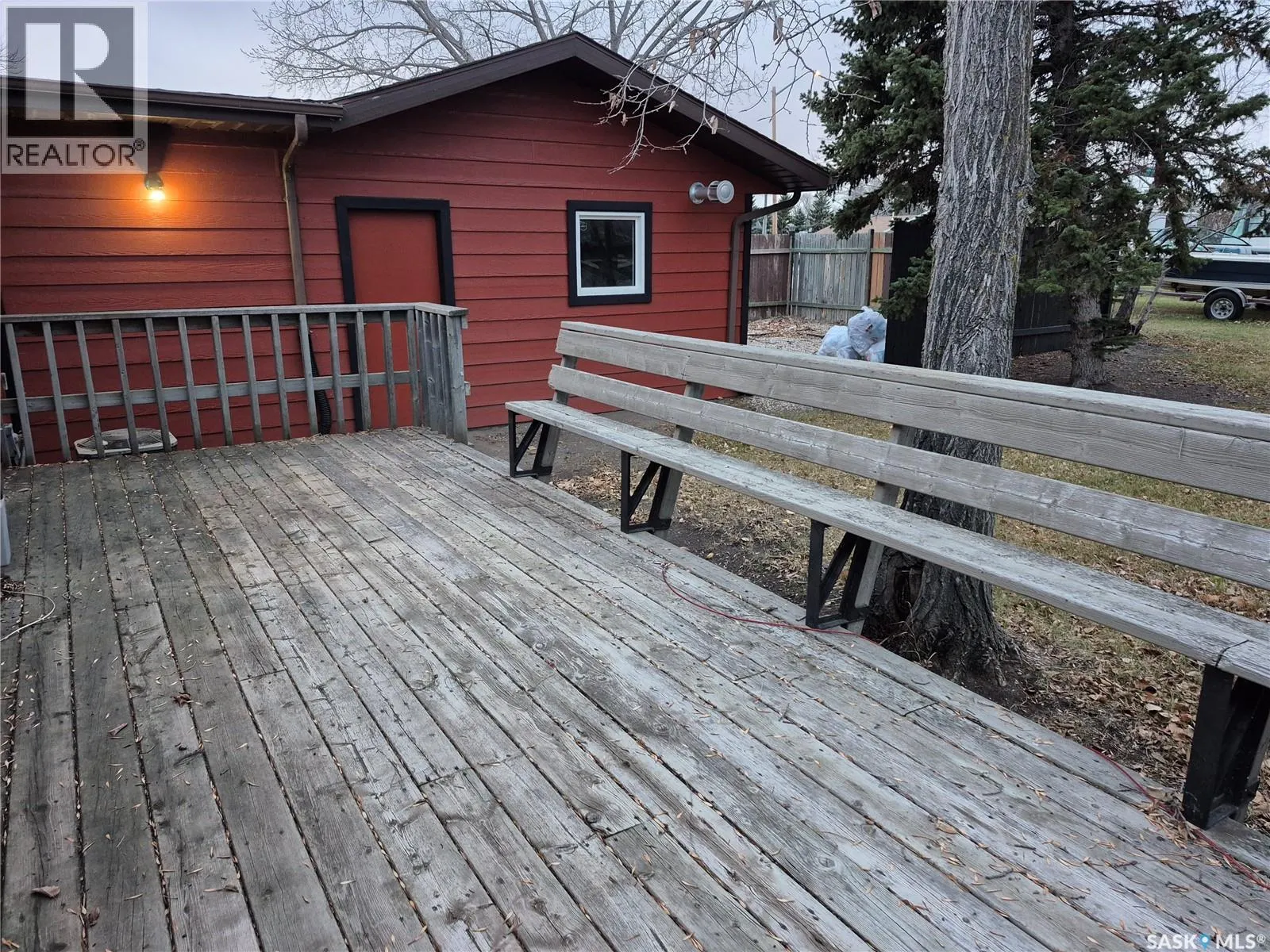 804 Railway AVENUE N