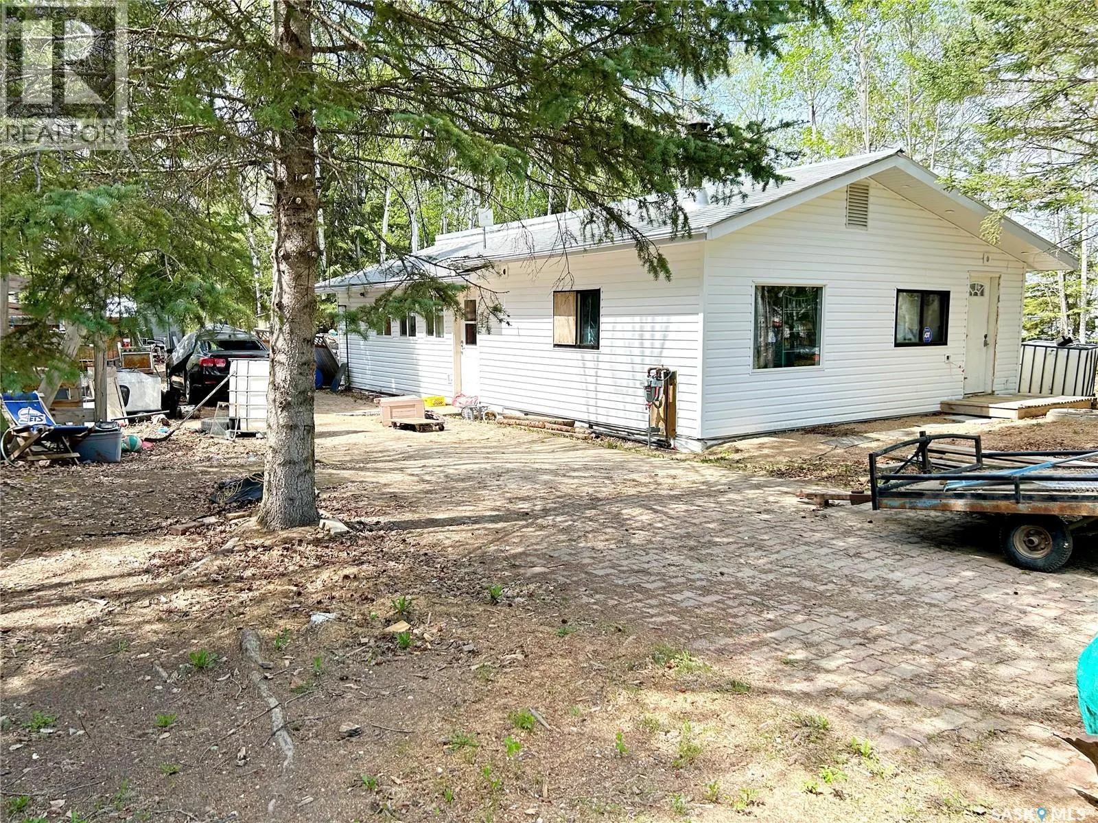 4 Joanne PLACE