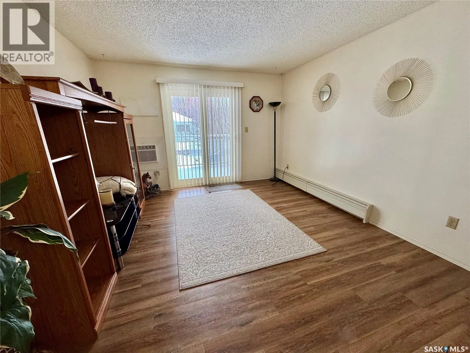 203 66 19th STREET W
