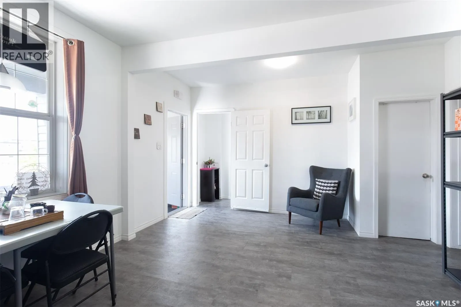 348 High STREET W