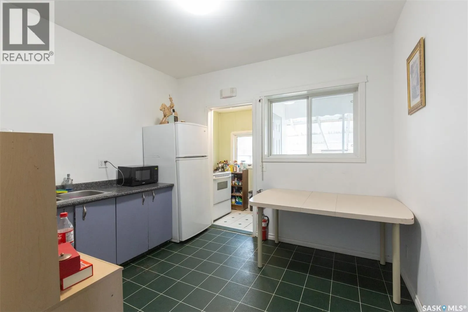348 High STREET W
