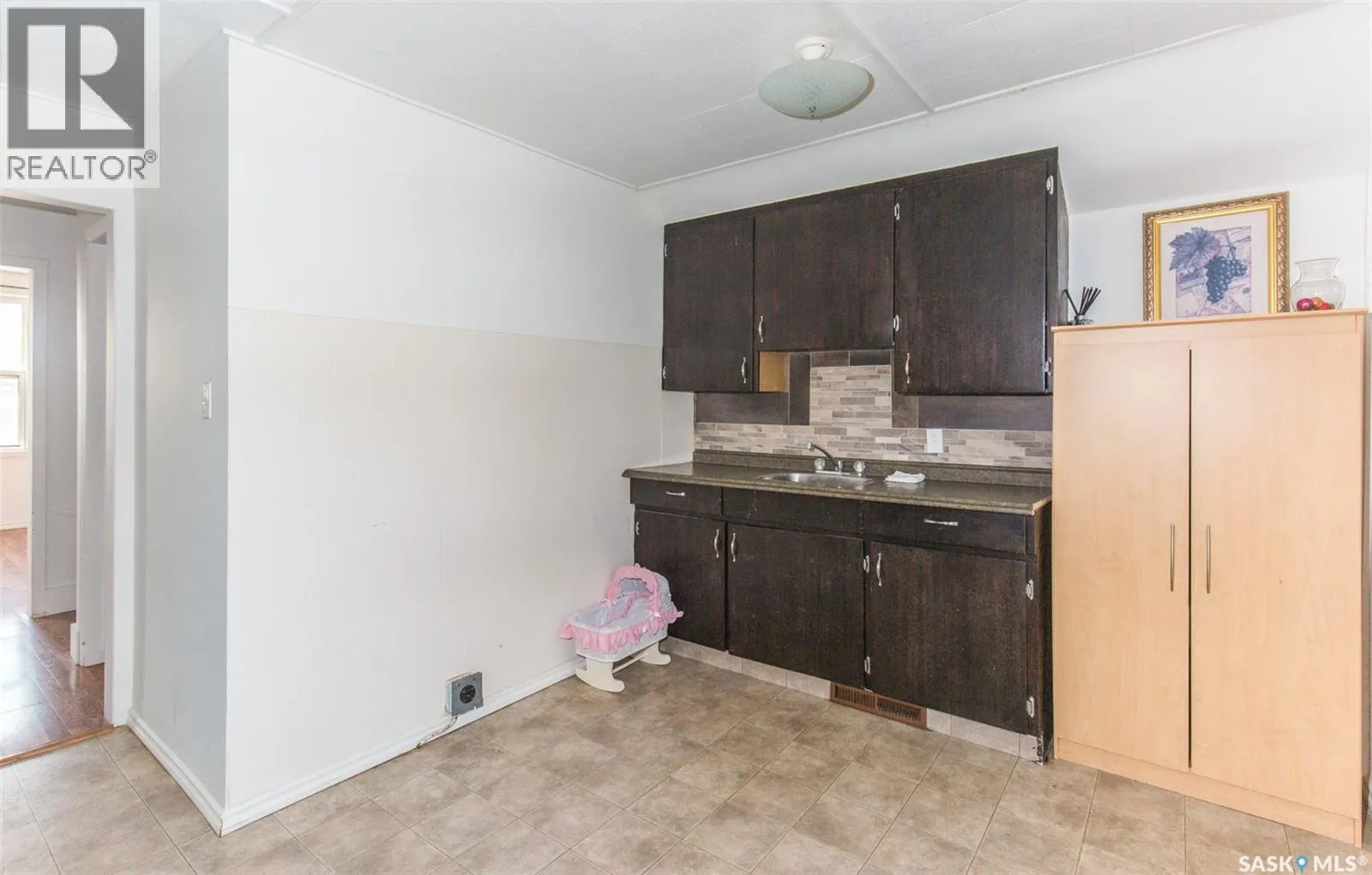 348 High STREET W