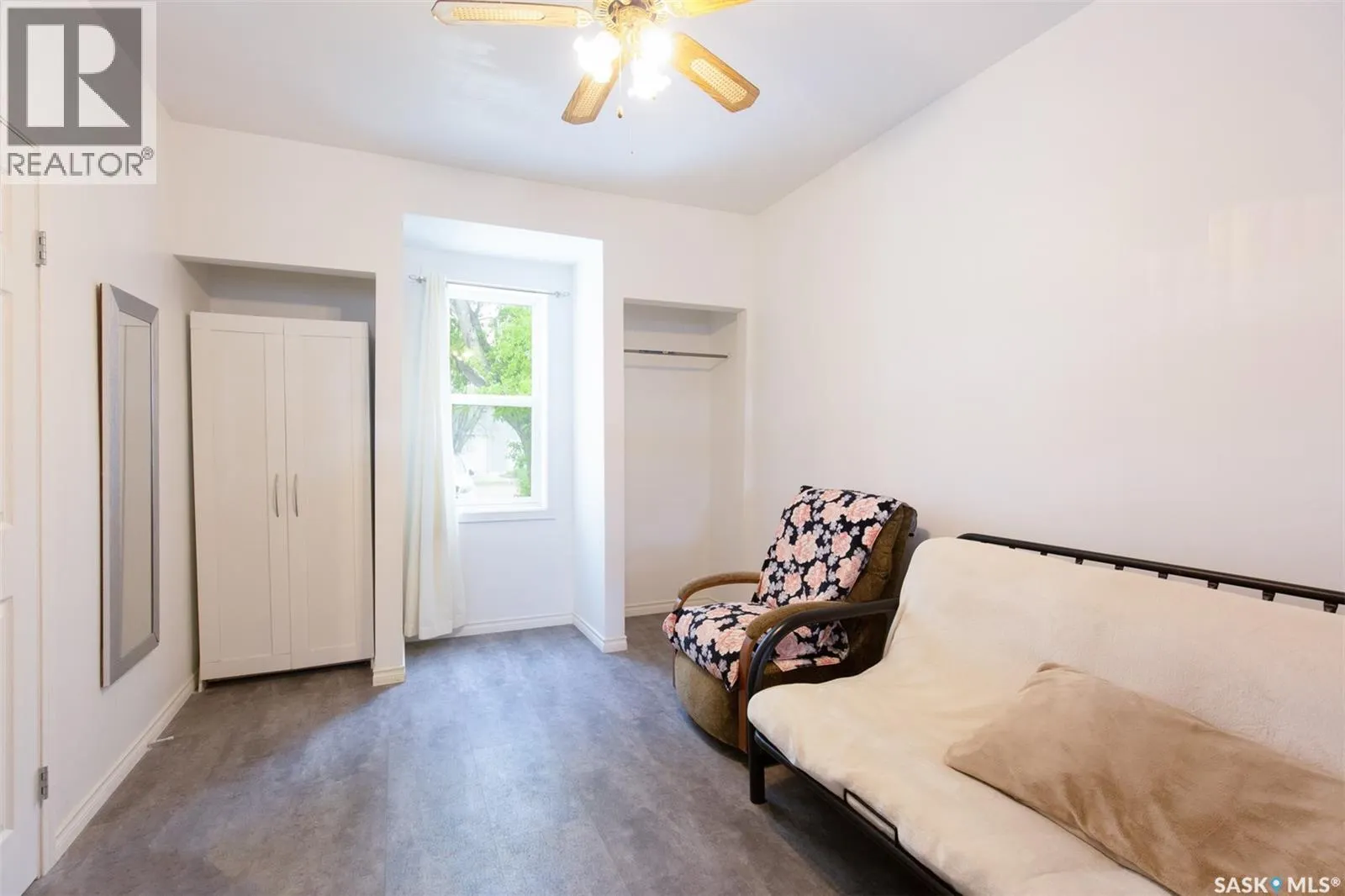 348 High STREET W