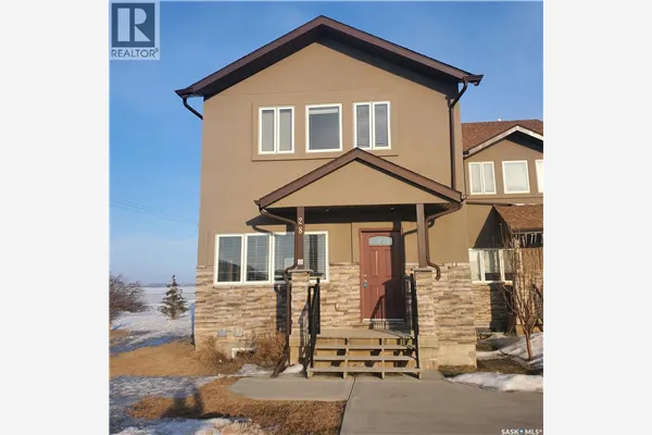 28 1703 Patrick CRESCENT