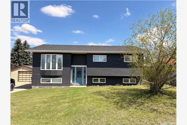 405 3rd AVENUE W