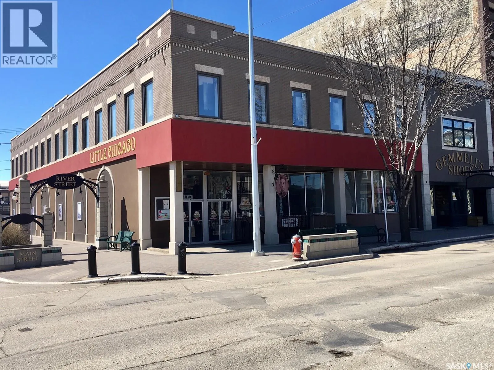 108 MAIN STREET N