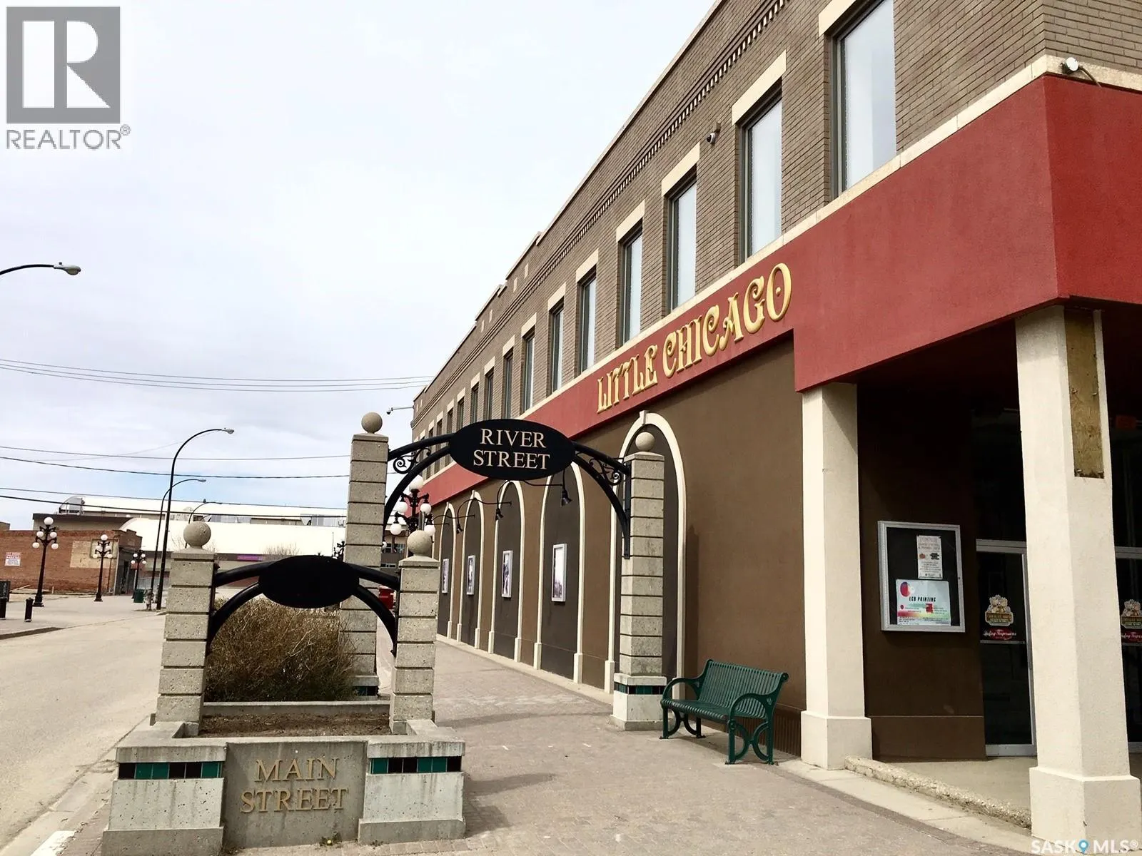 108 MAIN STREET N