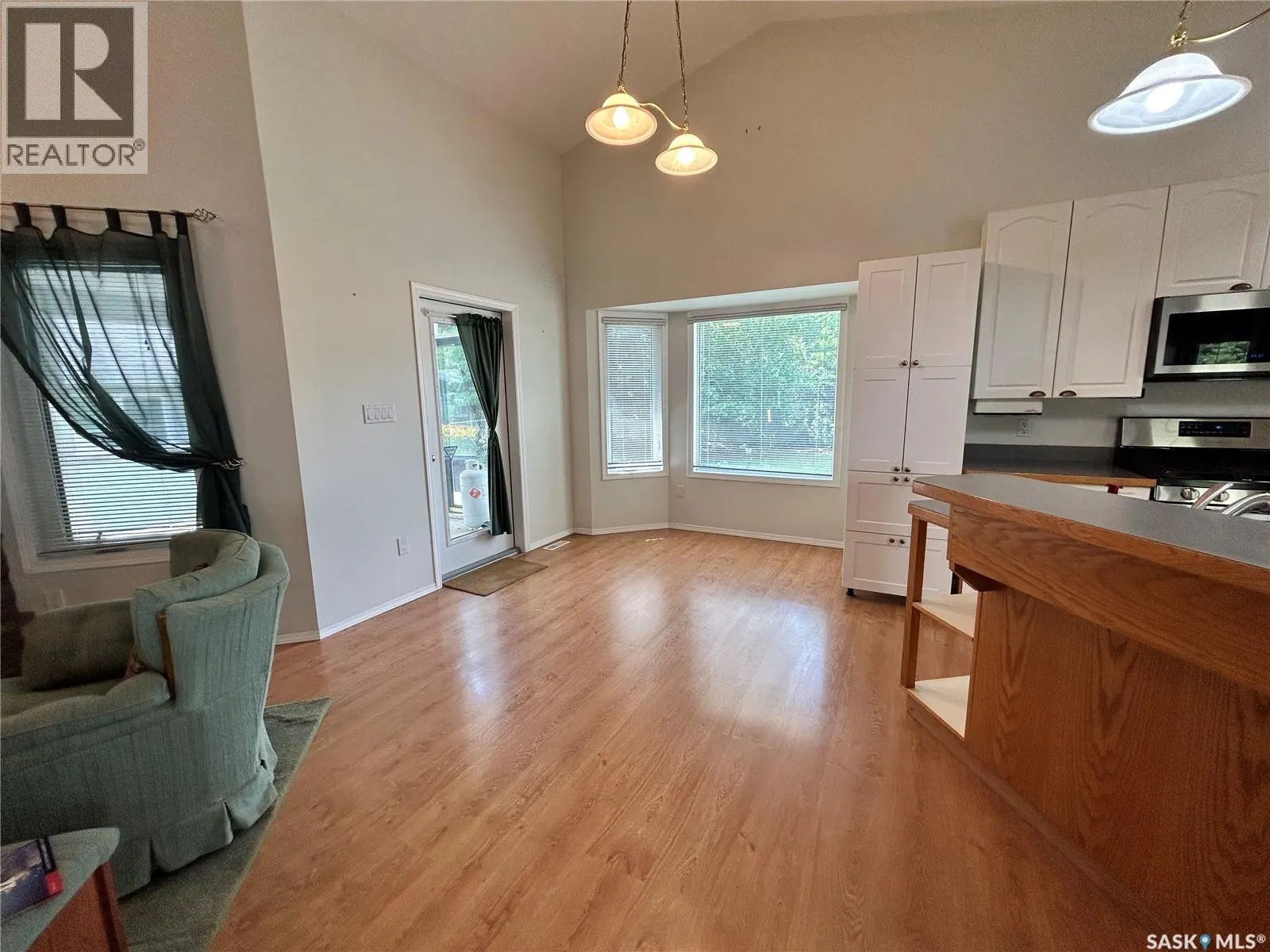 3 Falcon PLACE