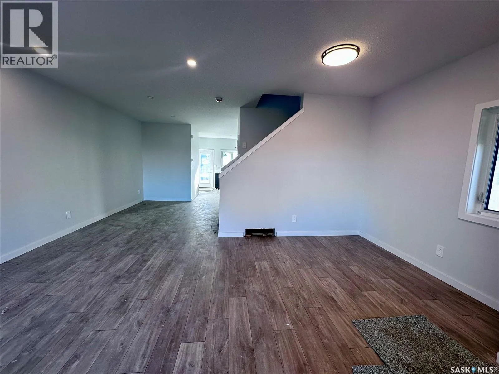 1123 Camden GARDENS