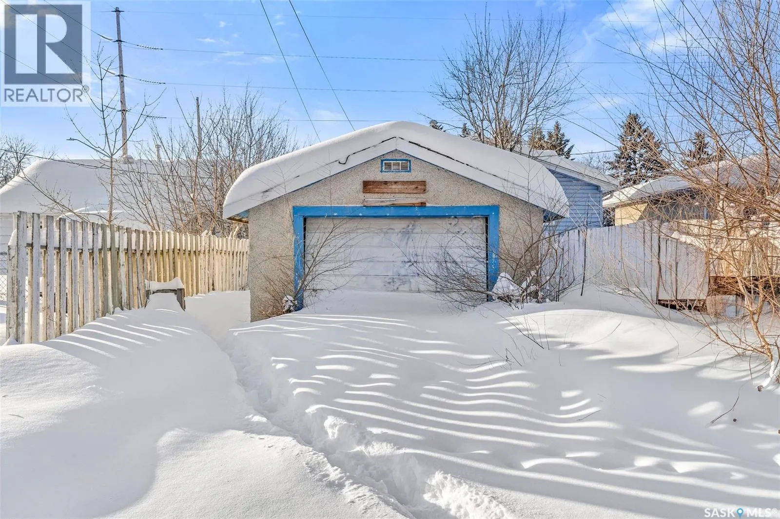 806 12th STREET W