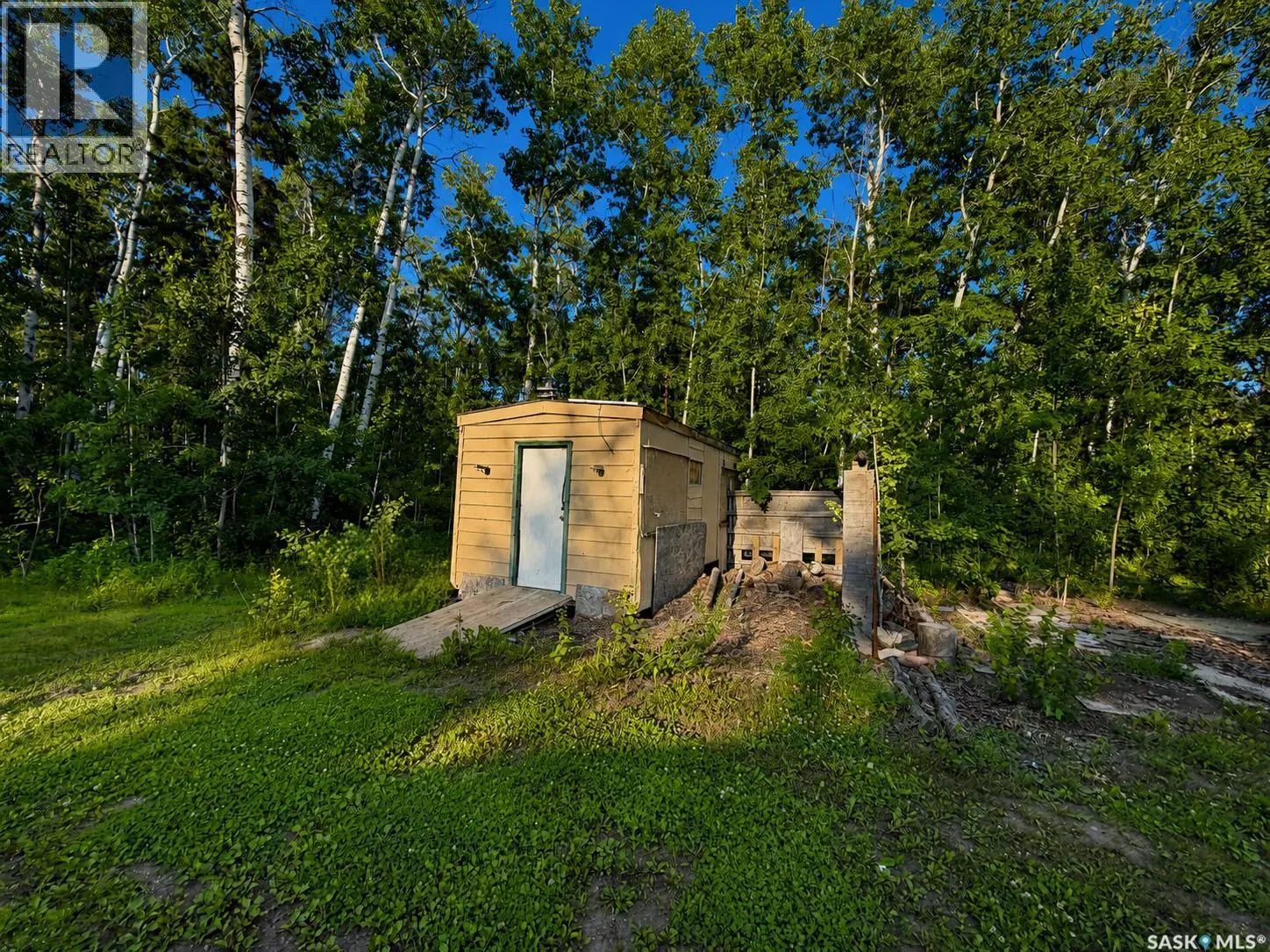 207 Brown STREET