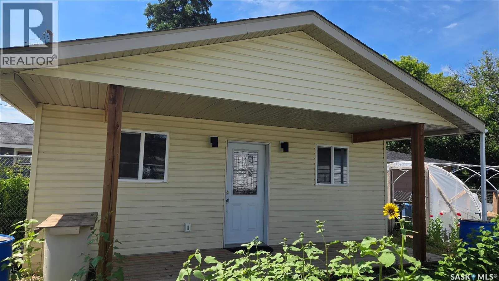 1005 Lillooet STREET W