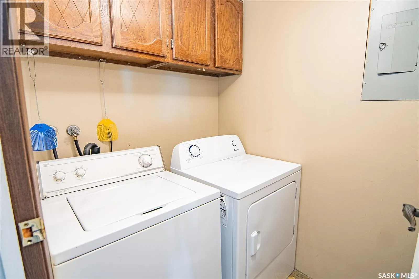 202 699 28th STREET W