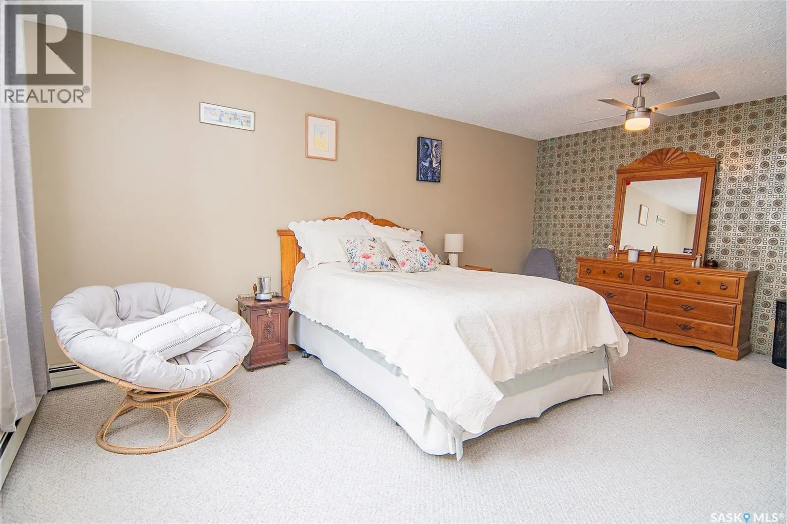 202 699 28th STREET W