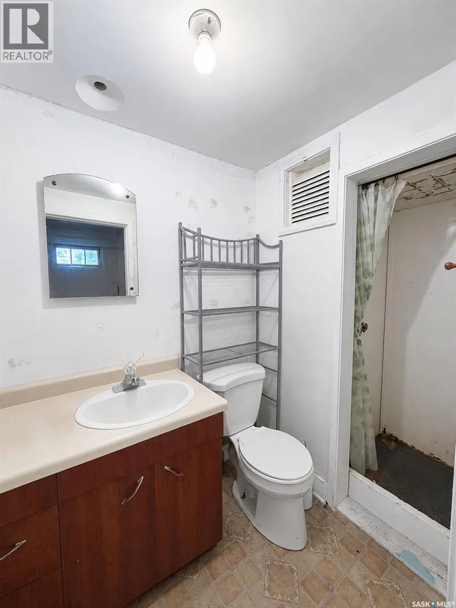 385 19th STREET W