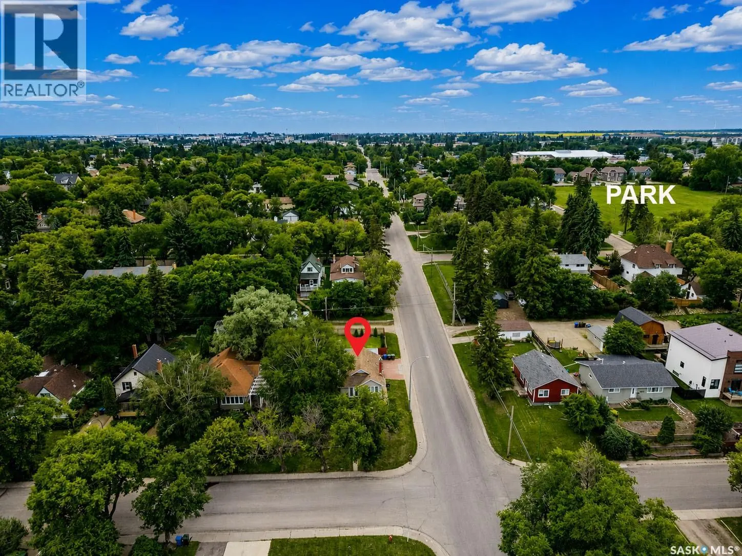 385 19th STREET W
