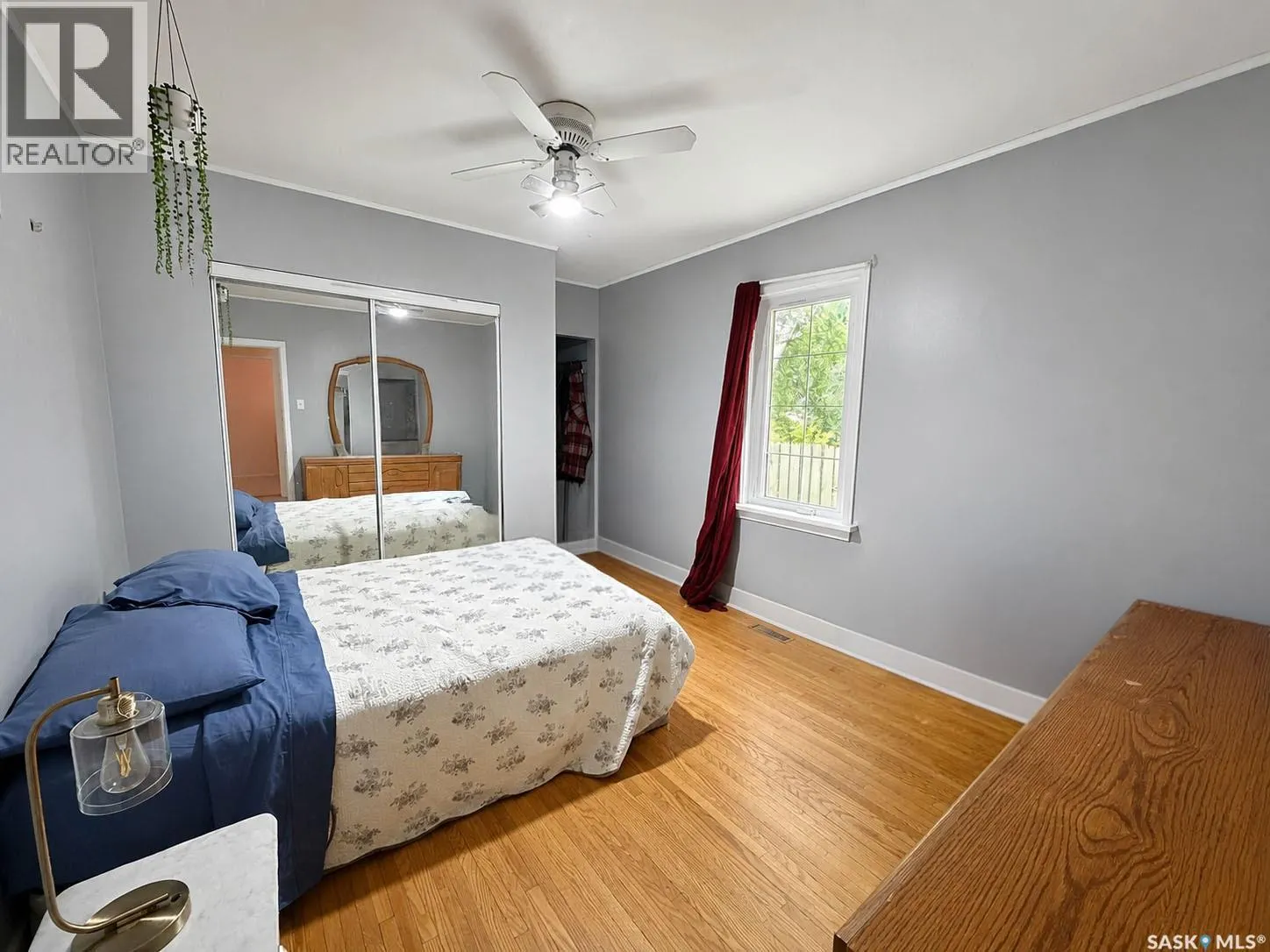385 19th STREET W