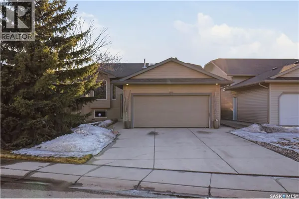 402 Overholt CRESCENT
