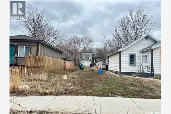 129 M AVENUE S