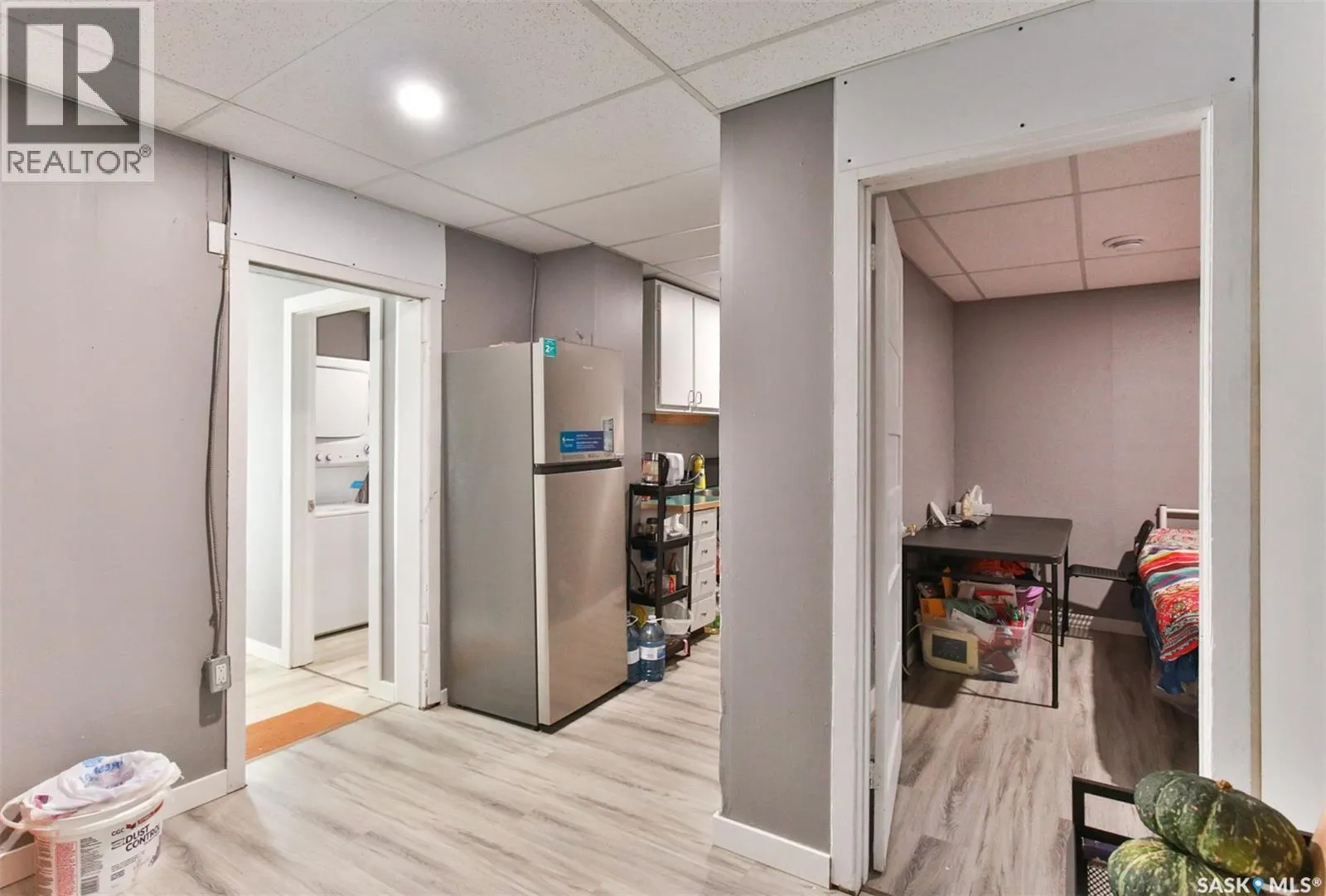 306 Fairford STREET W