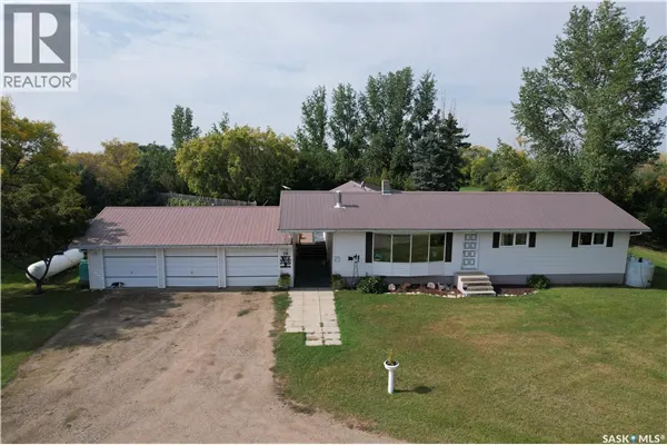 Acreage for sale: Saskatoon Area Horse Acreage, Harris Rm No. 316