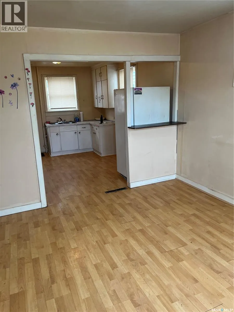 101B 1st AVENUE W