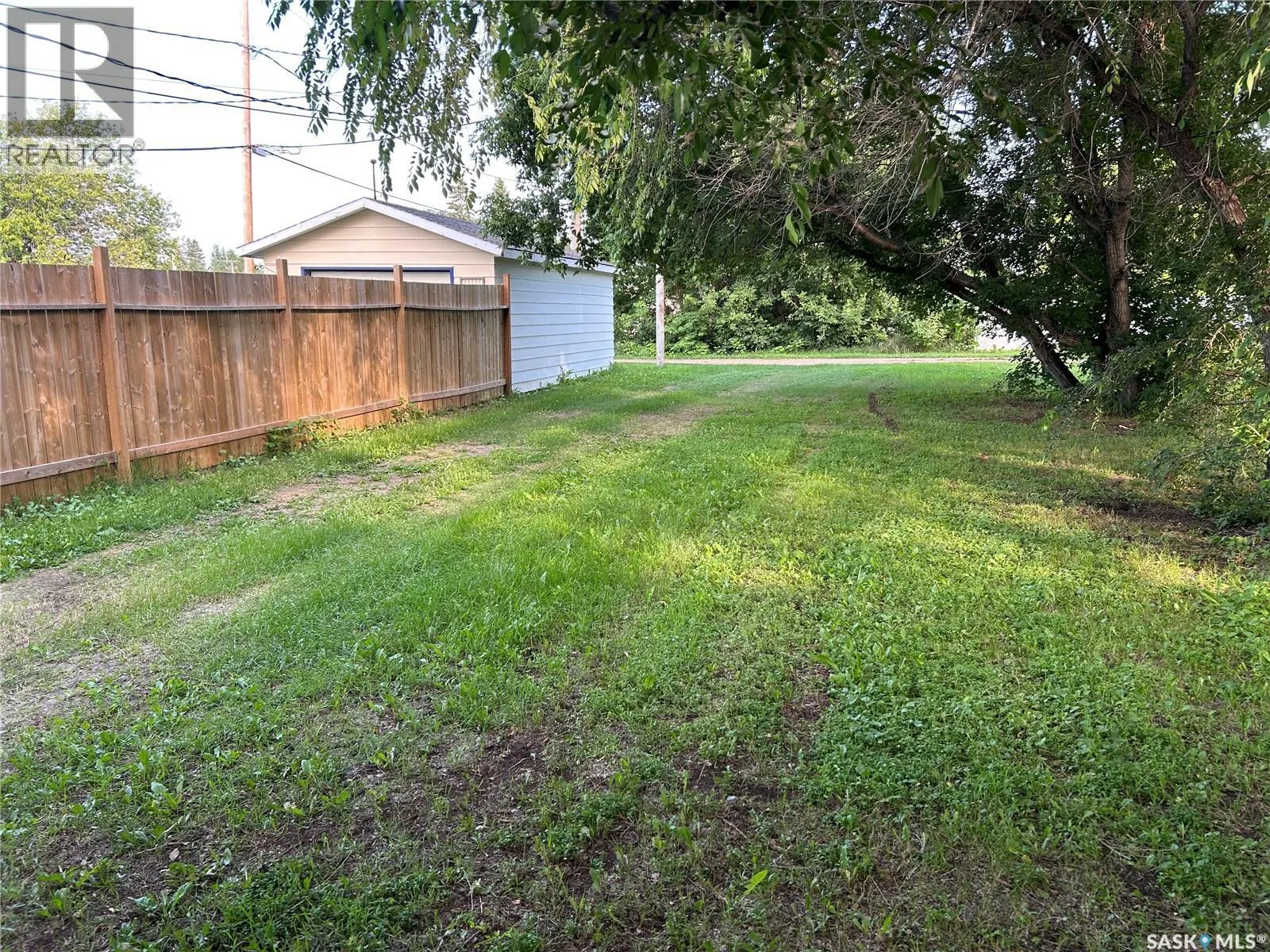 101B 1st AVENUE W