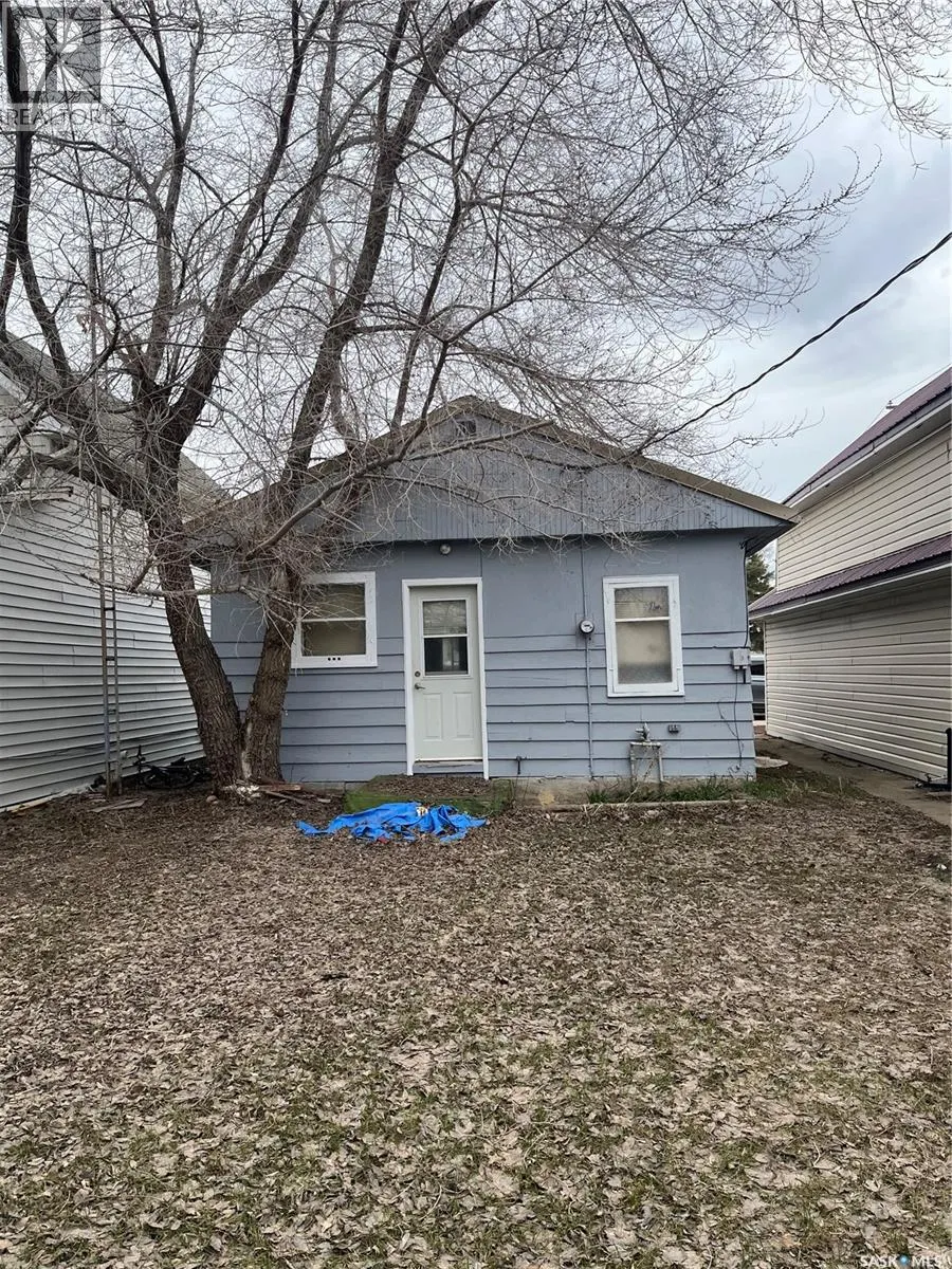 101B 1st AVENUE W
