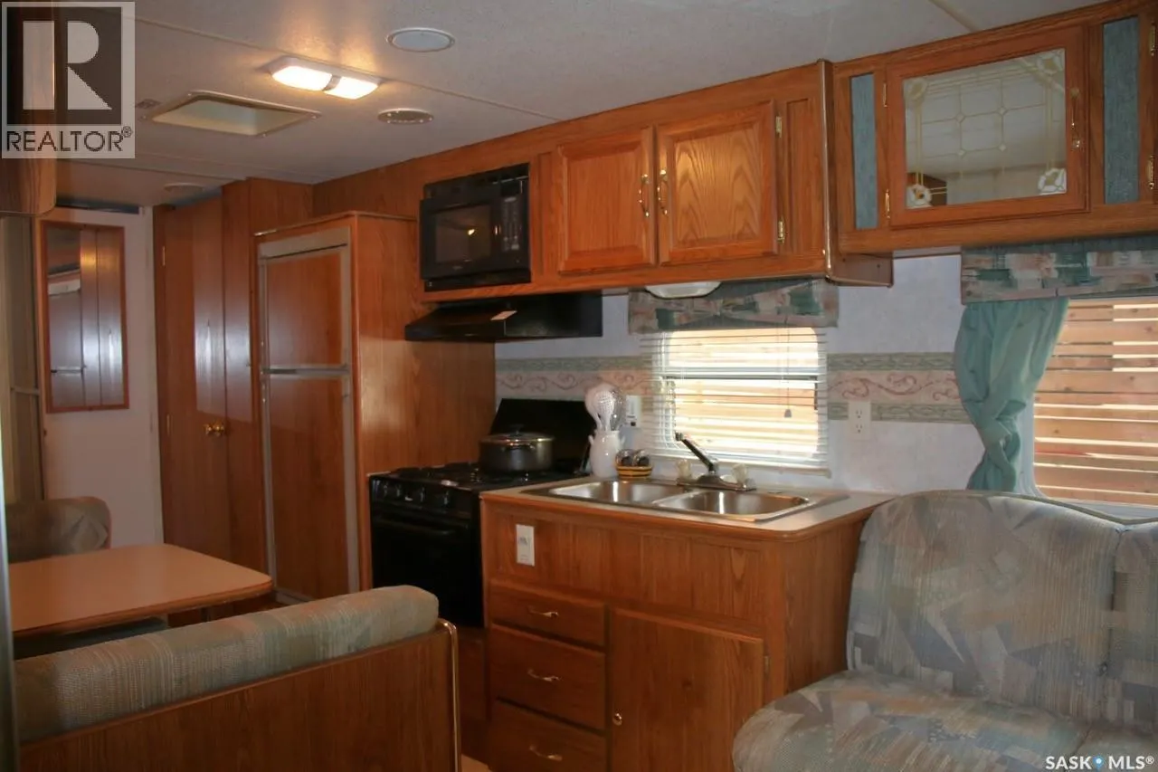 RV R # 18 Poplar Beach Resort