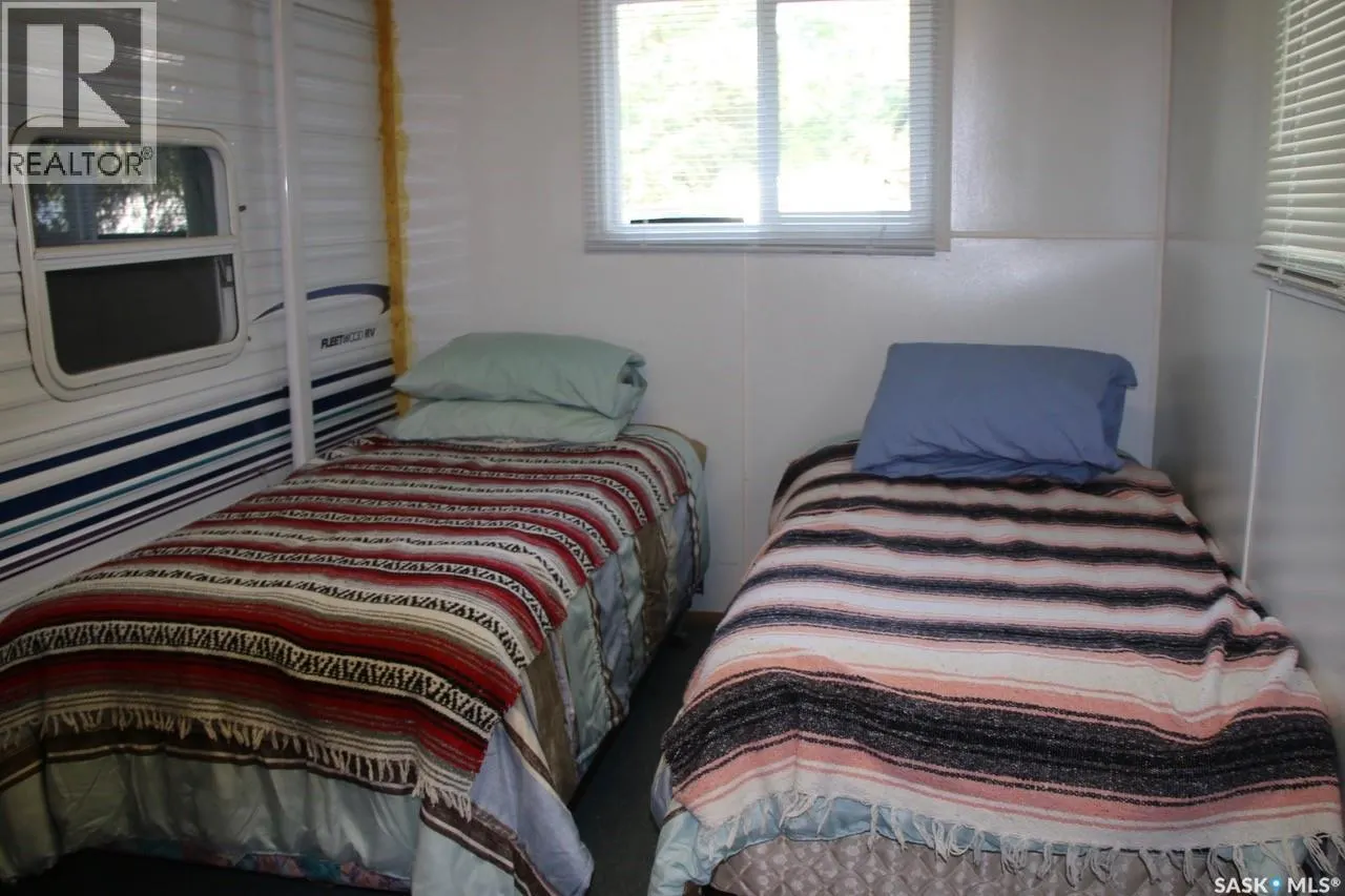 RV R # 18 Poplar Beach Resort