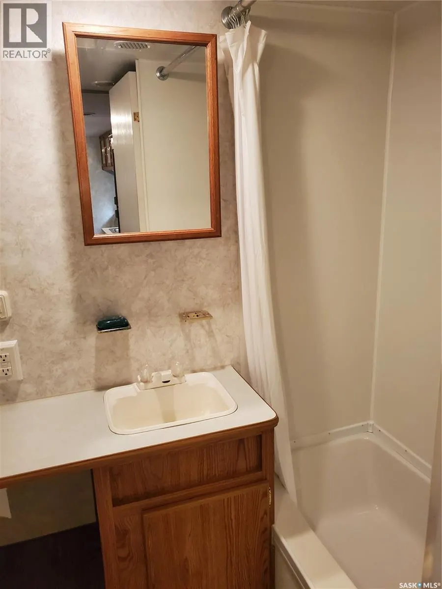 RV R # 18 Poplar Beach Resort