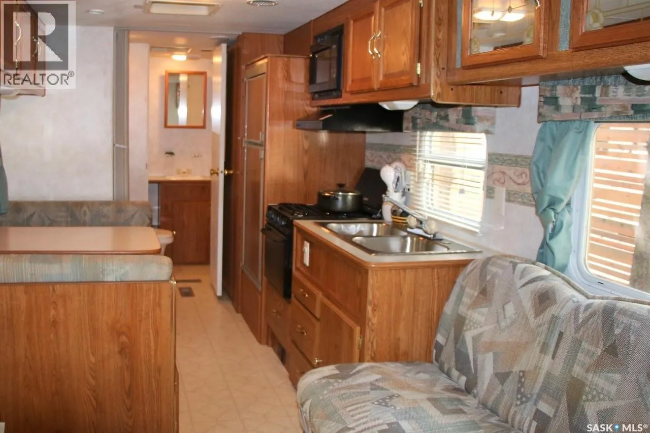 RV R # 18 Poplar Beach Resort