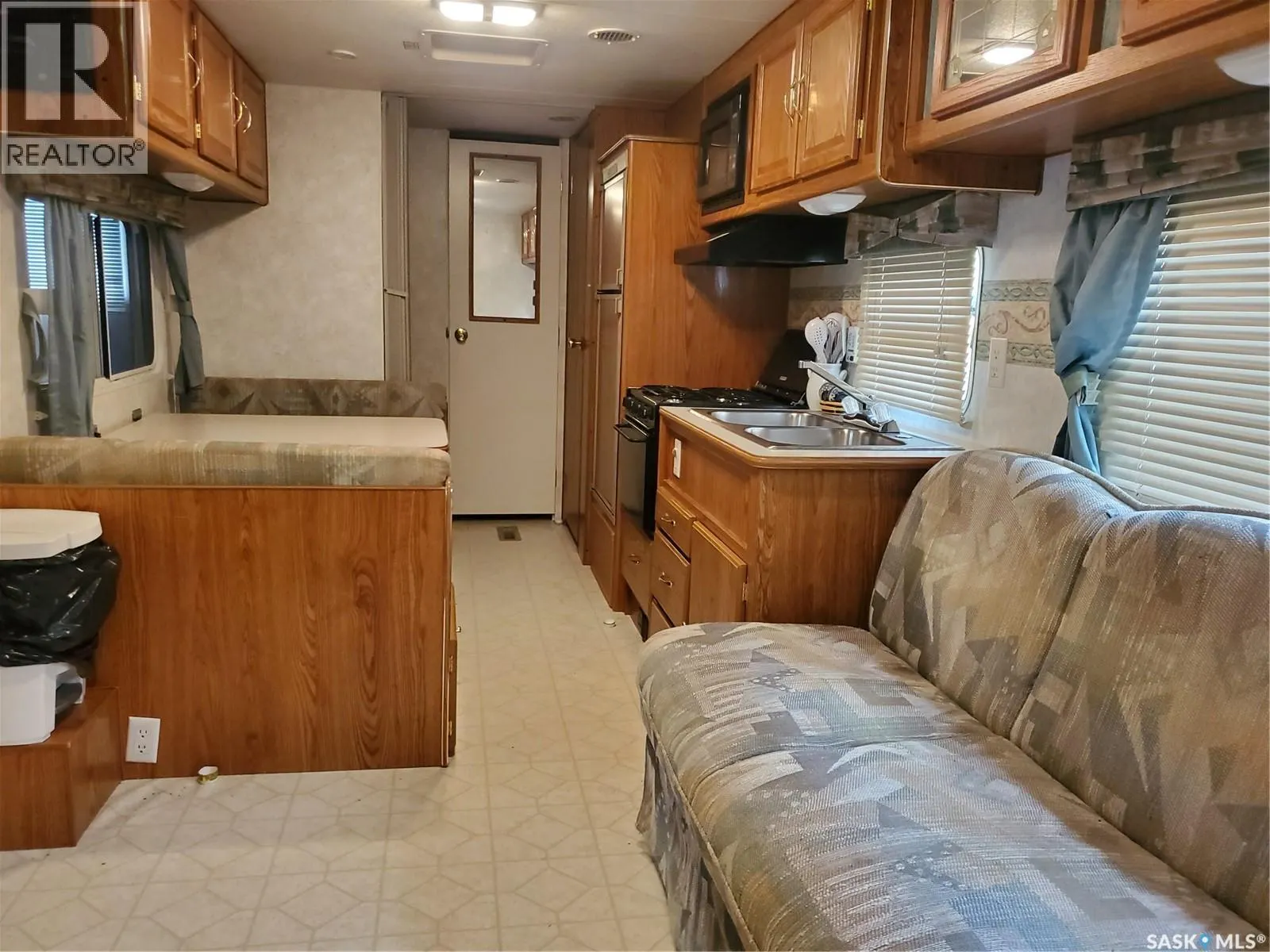 RV R # 18 Poplar Beach Resort