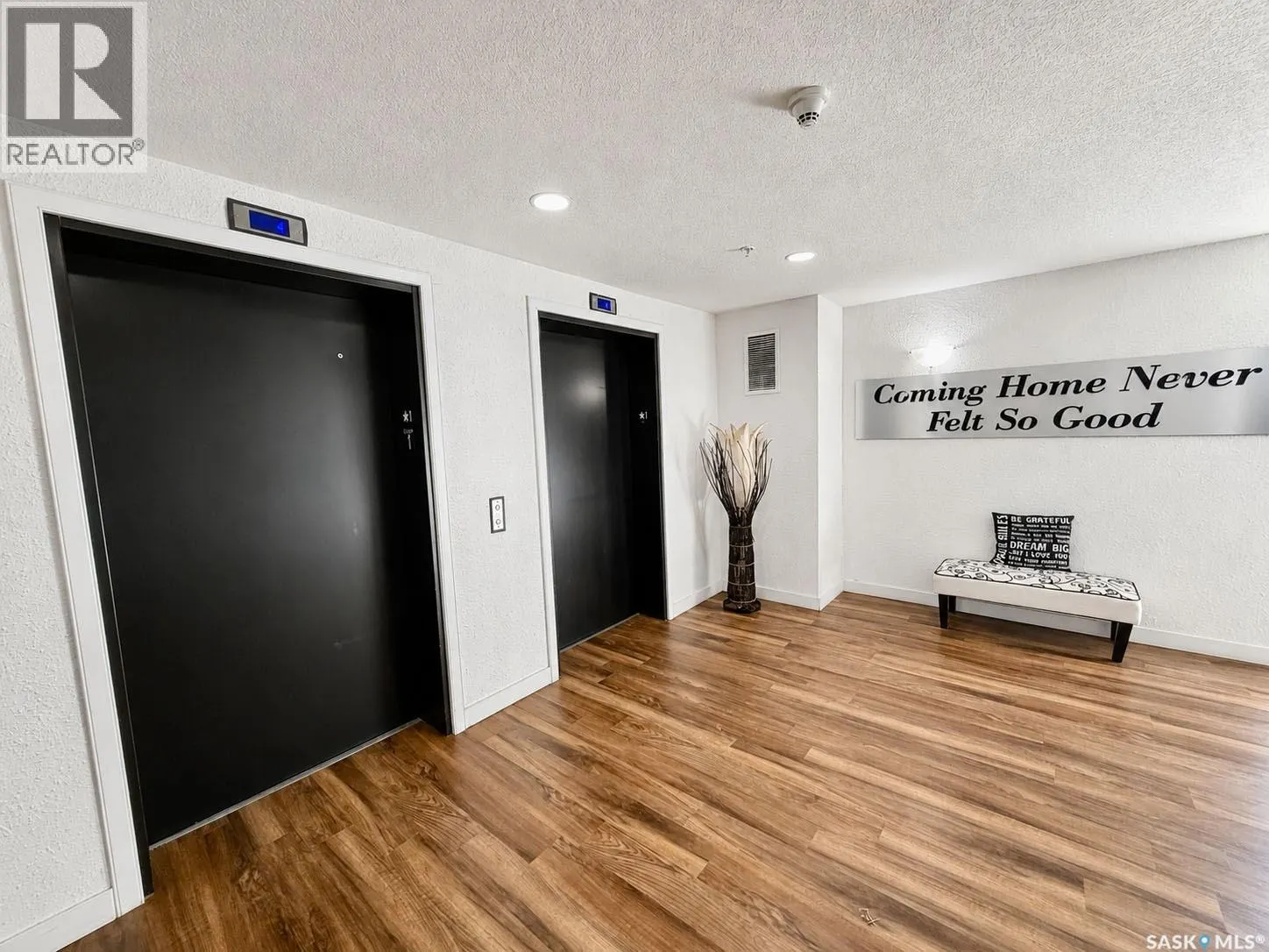 102 1501 15th STREET E