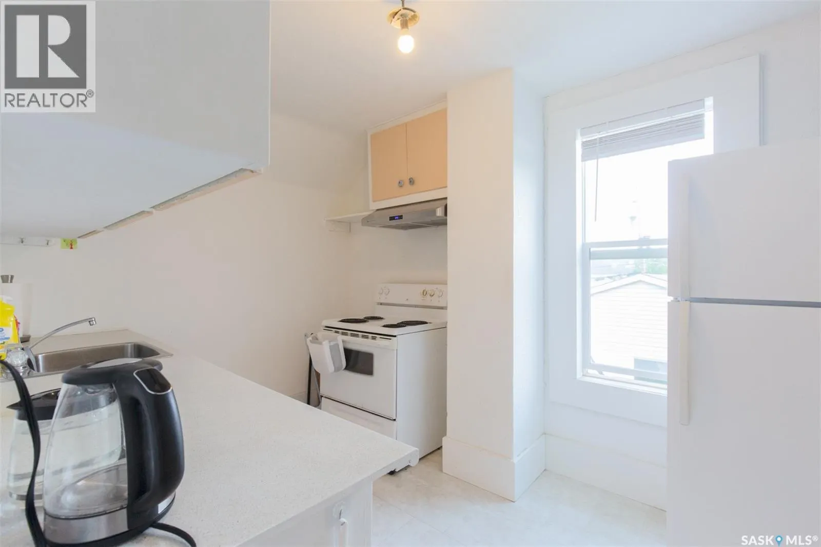66 Athabasca STREET W