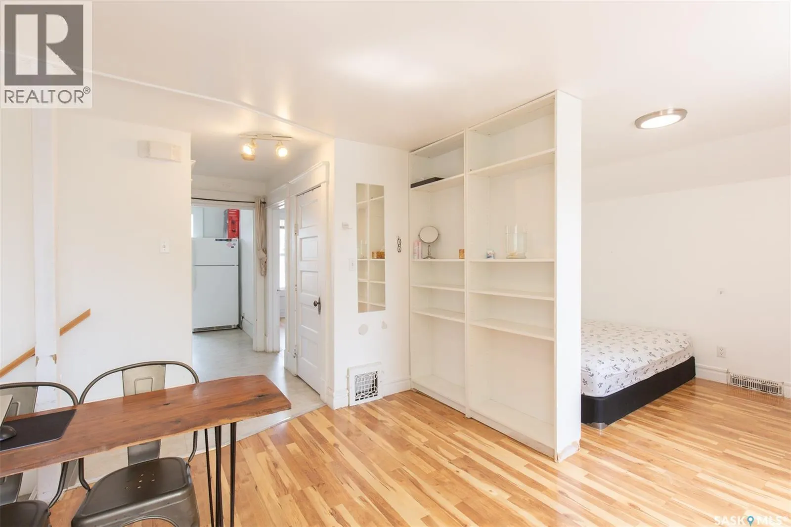 66 Athabasca STREET W