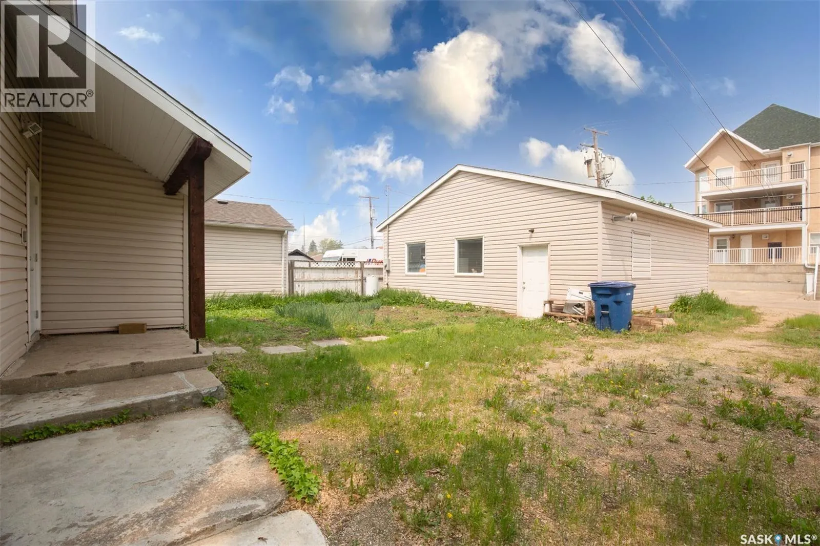 66 Athabasca STREET W