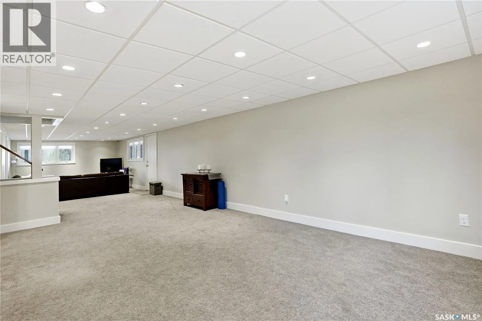 123 Burberry ROAD
