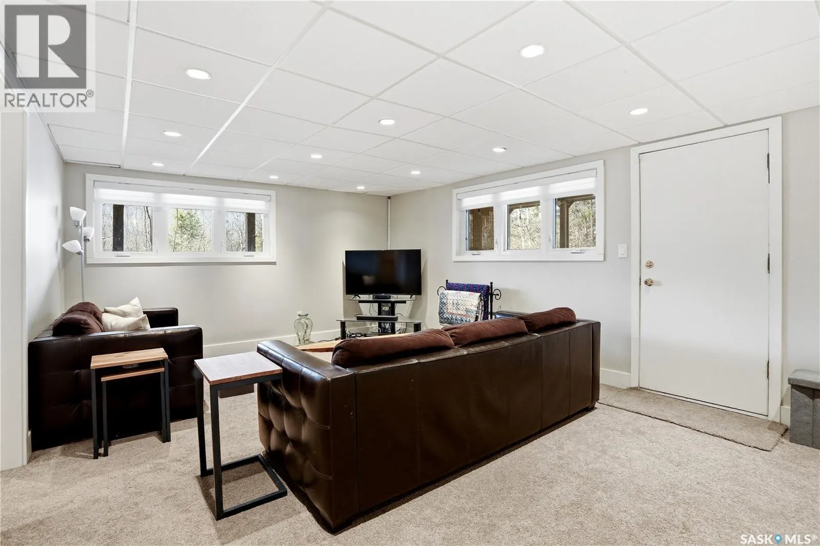 123 Burberry ROAD