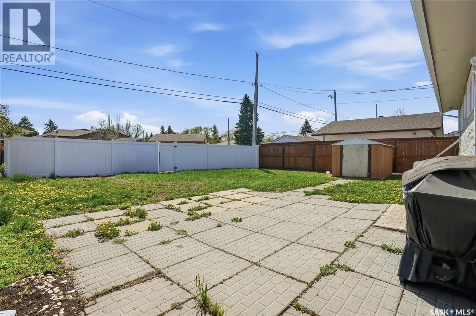 1009 Corman CRESCENT