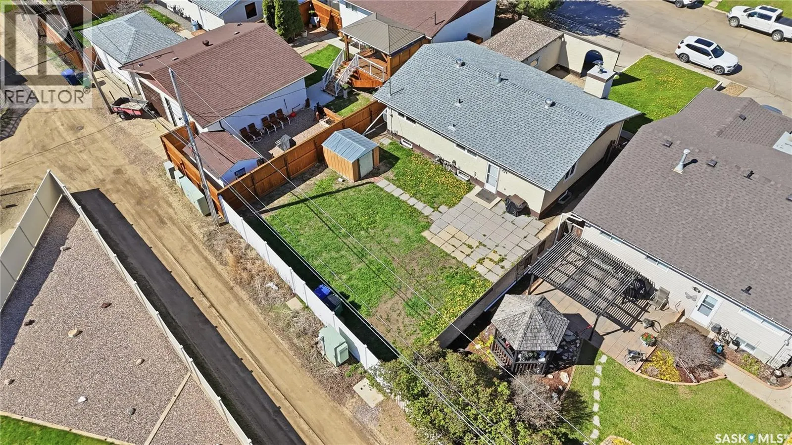 1009 Corman CRESCENT