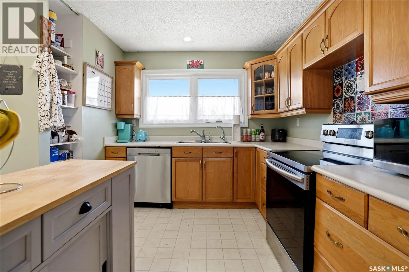 1009 Corman CRESCENT