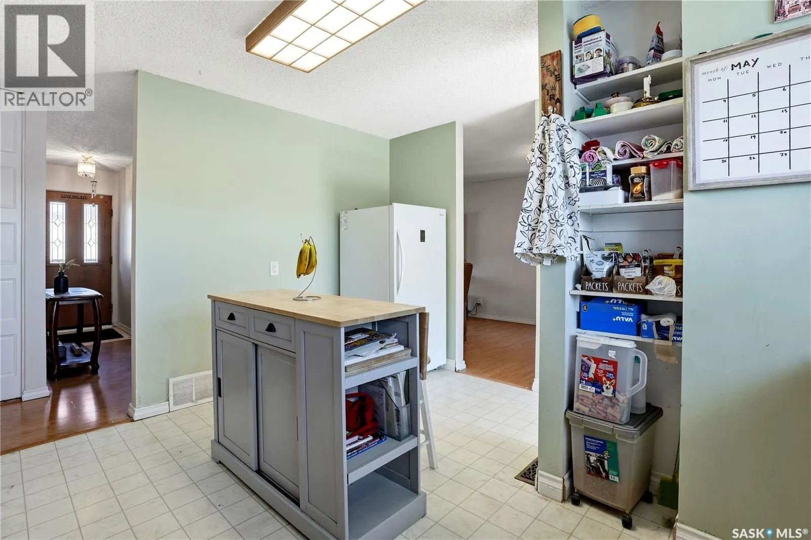 1009 Corman CRESCENT