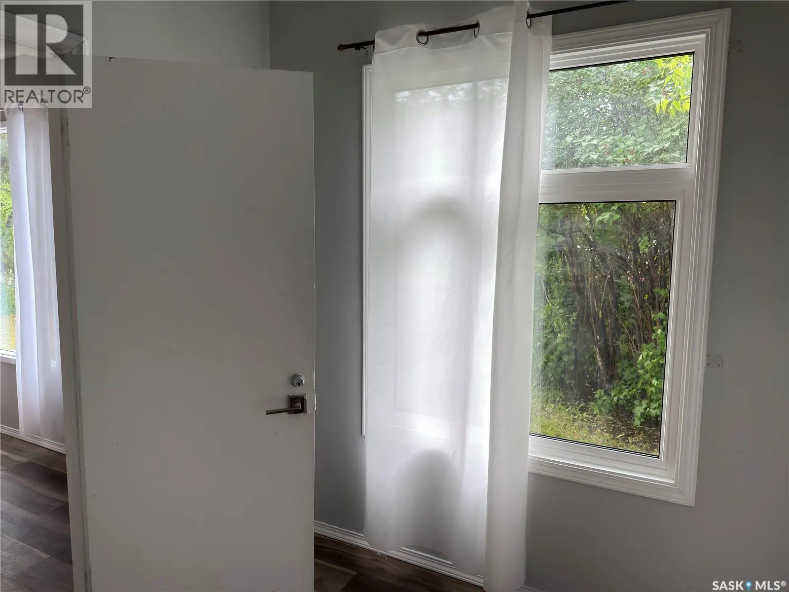 844 13th STREET W