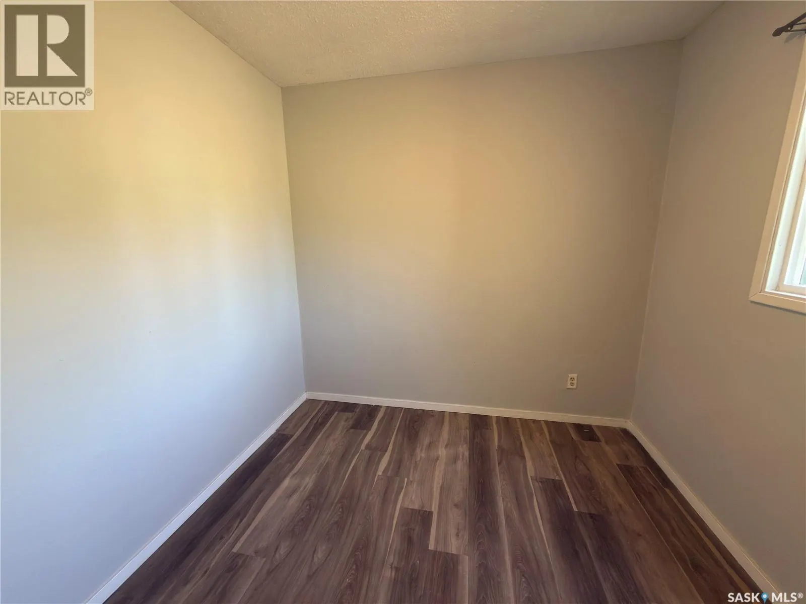 844 13th STREET W