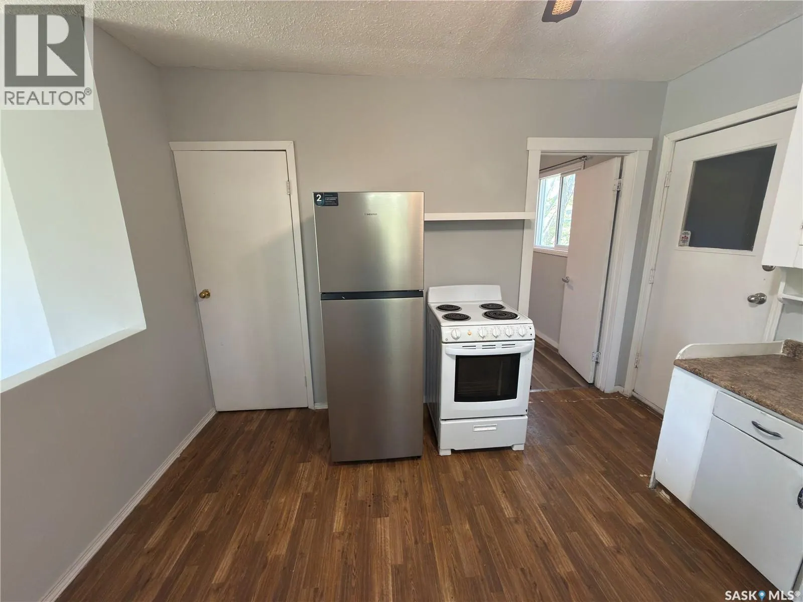 844 13th STREET W