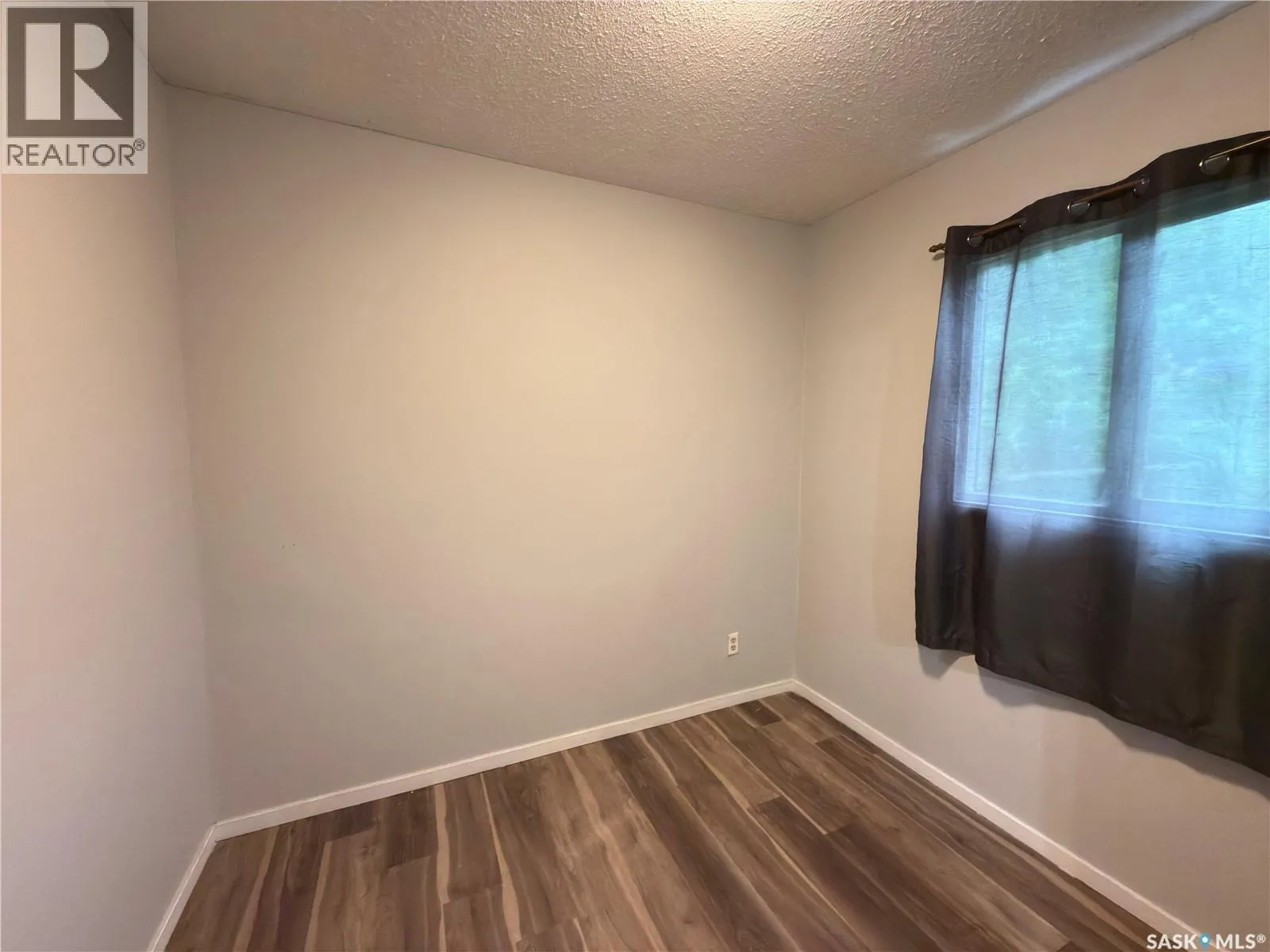 844 13th STREET W
