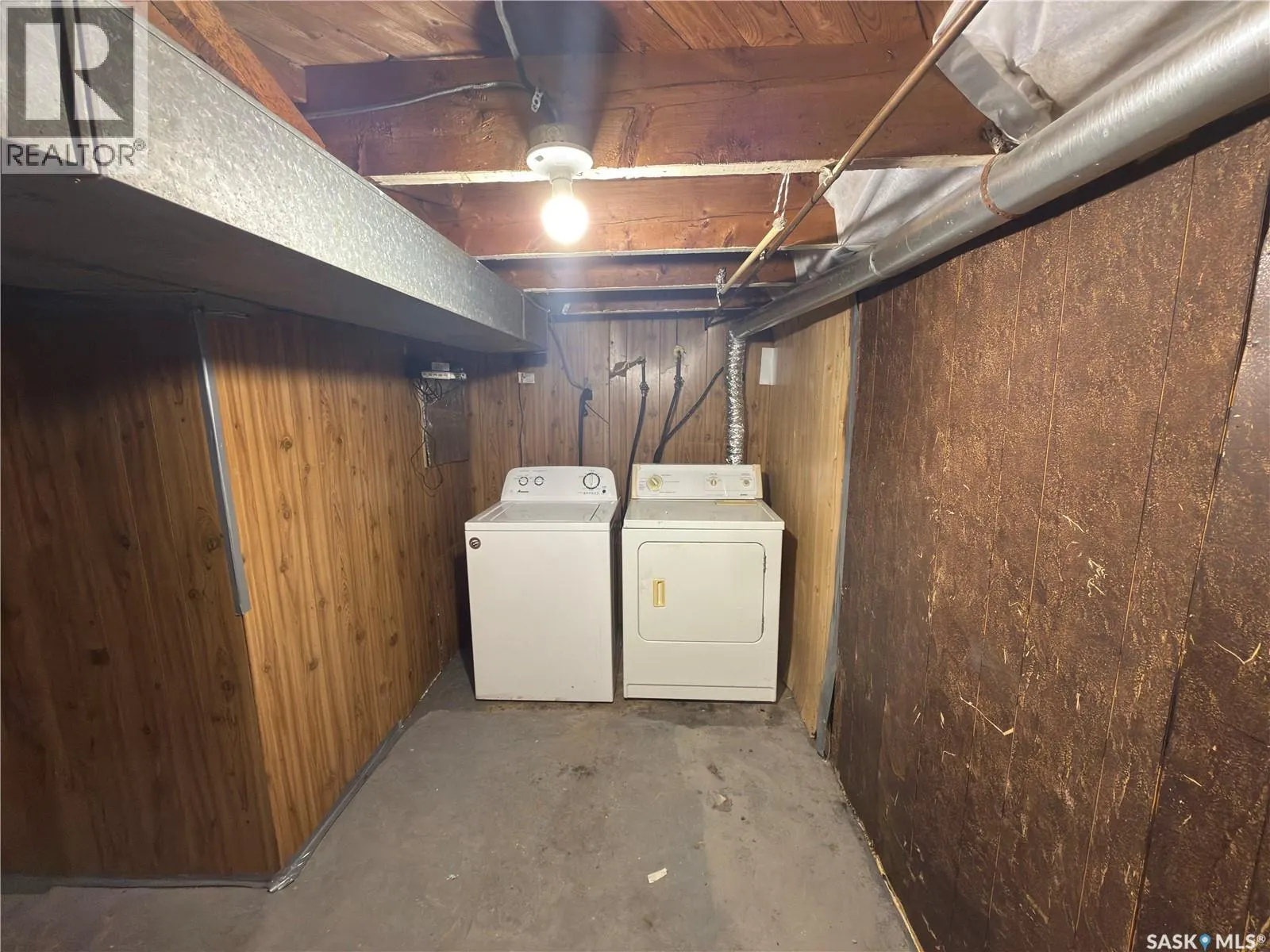 844 13th STREET W