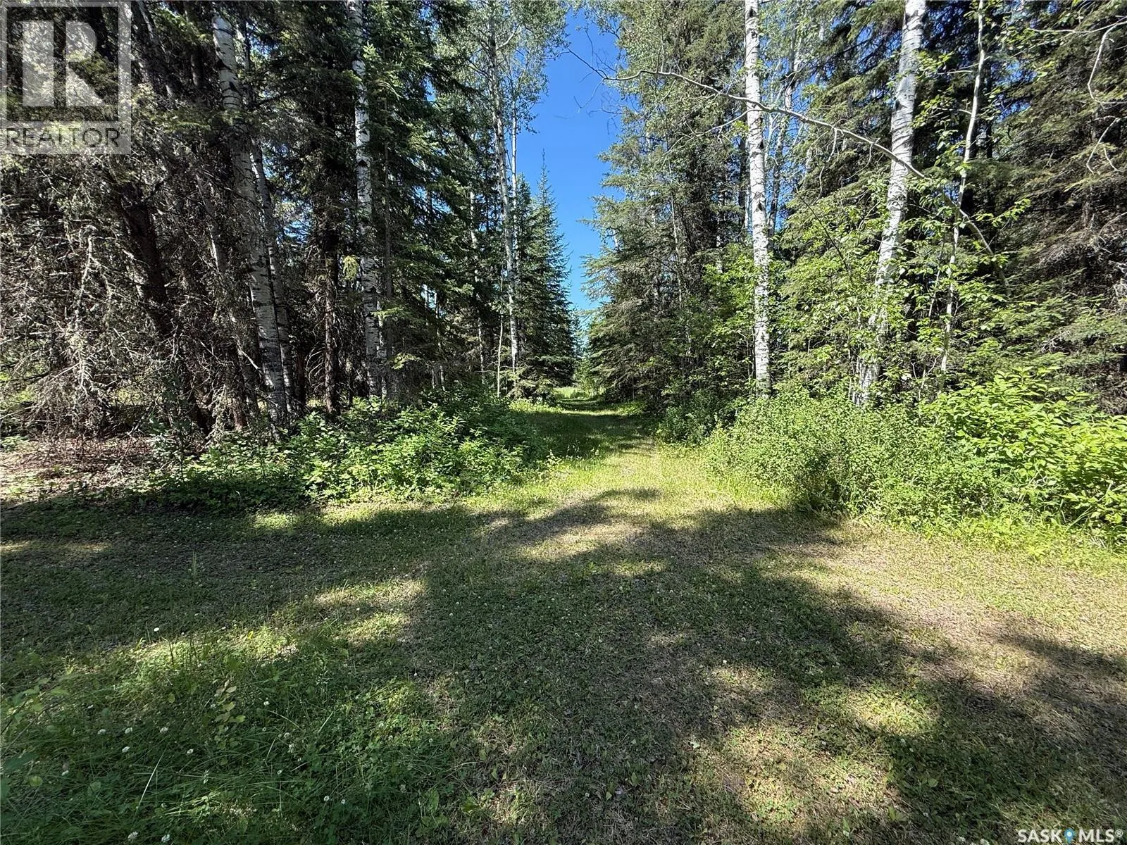 Rest A While Acreage