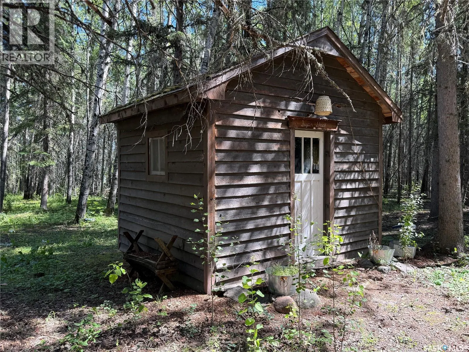 Rest A While Acreage